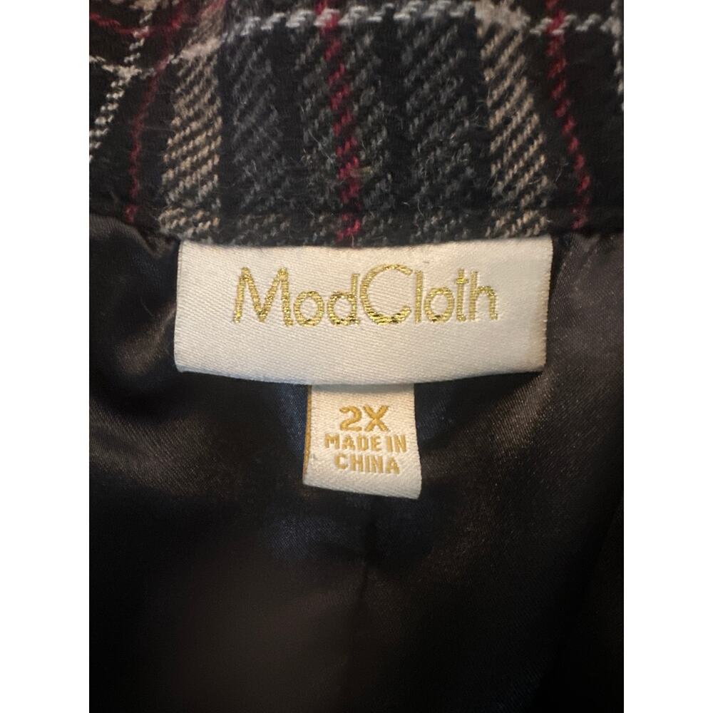 Classic Plaid Women's Skirt - Picture 4 of 6
